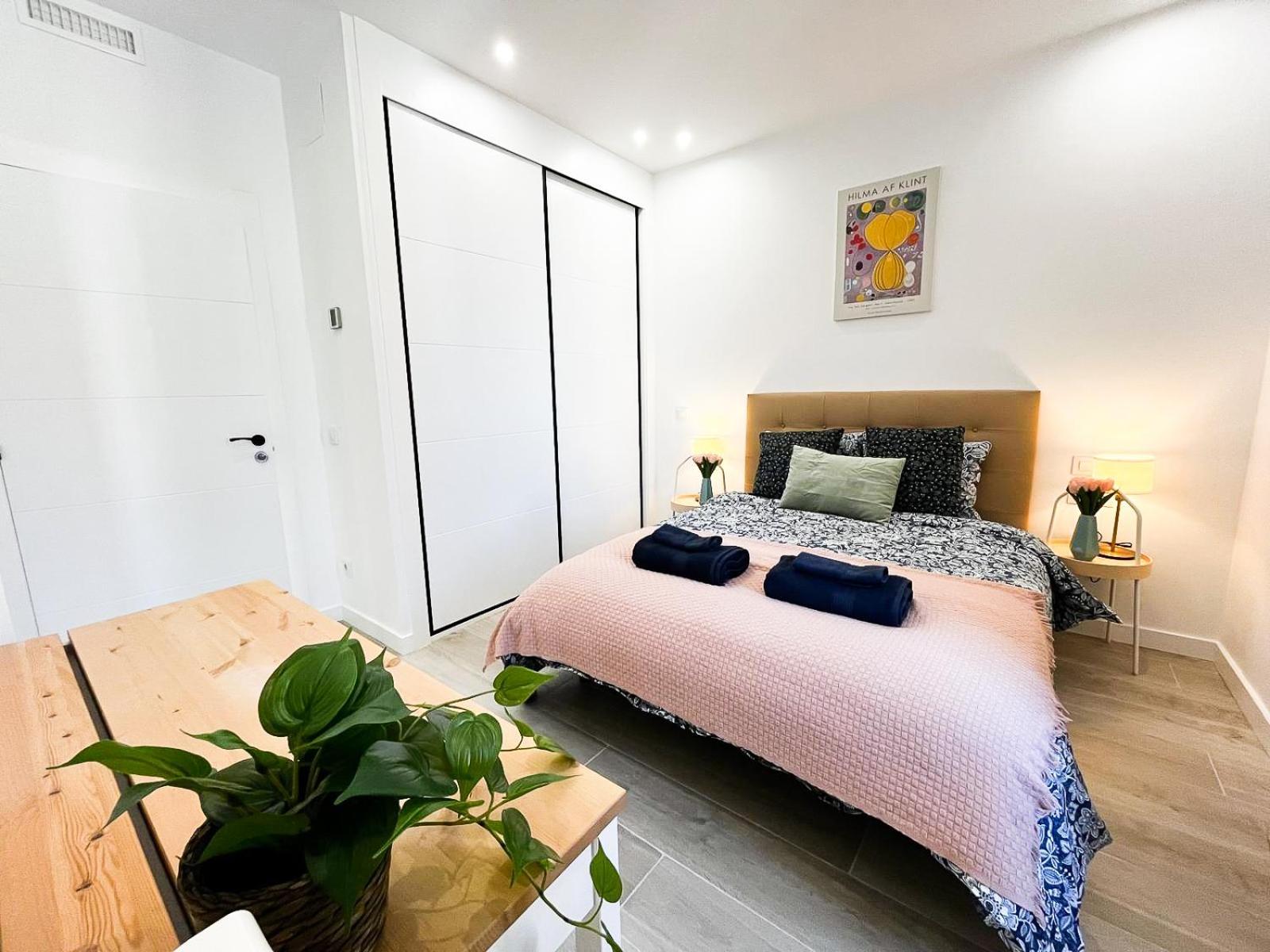Madrid Private Rooms - Ferrer Bagian luar foto