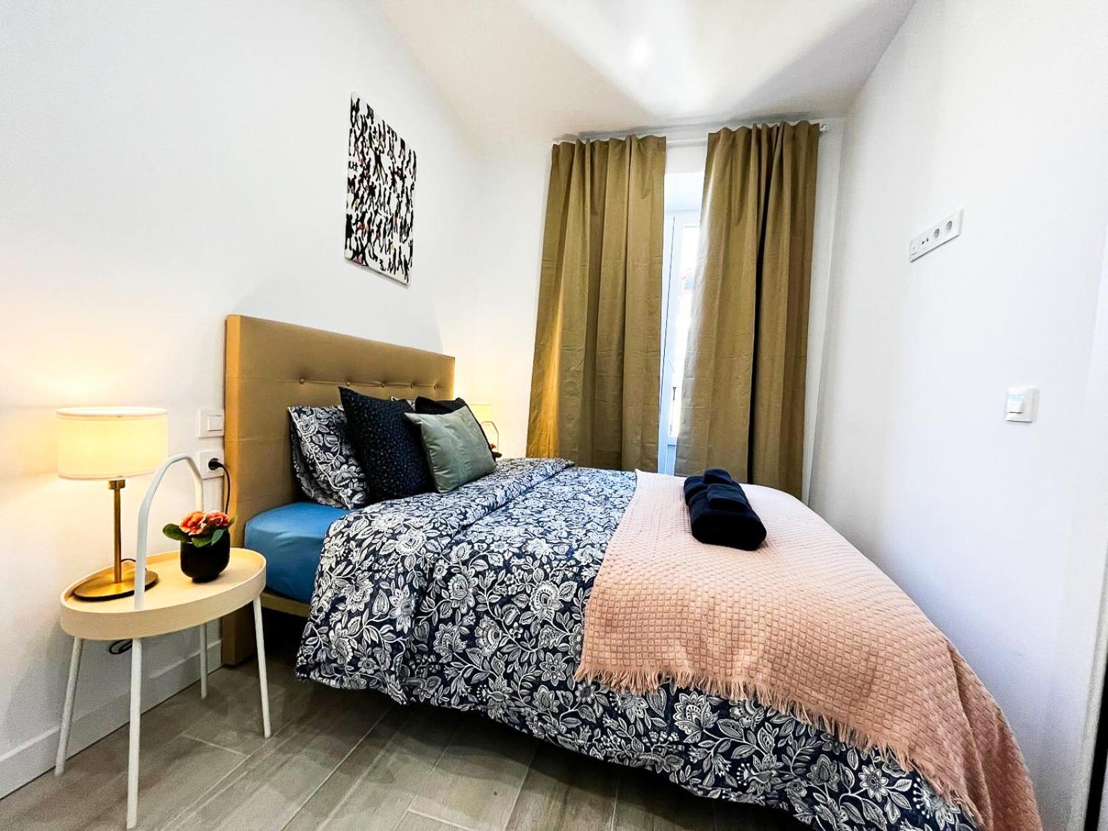 Madrid Private Rooms - Ferrer Bagian luar foto