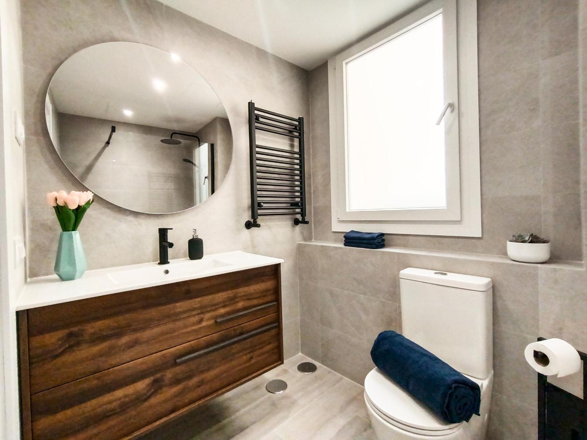 Madrid Private Rooms - Ferrer Bagian luar foto